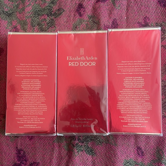 Red Door (Elizabeth Arden) Perfume Fragrance - Picture 4 of 5